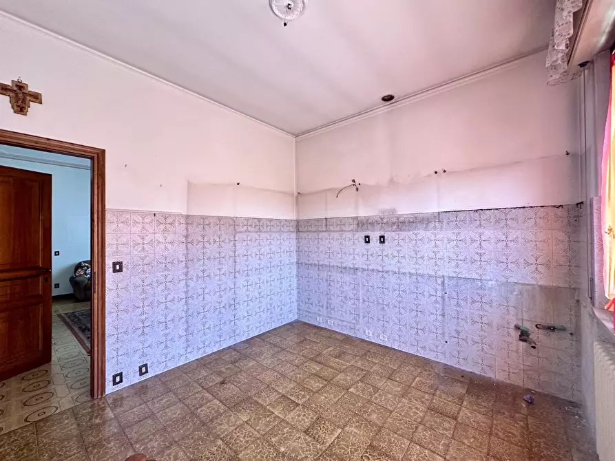 Immagine 13 di Villetta a schiera in vendita  a Lucca