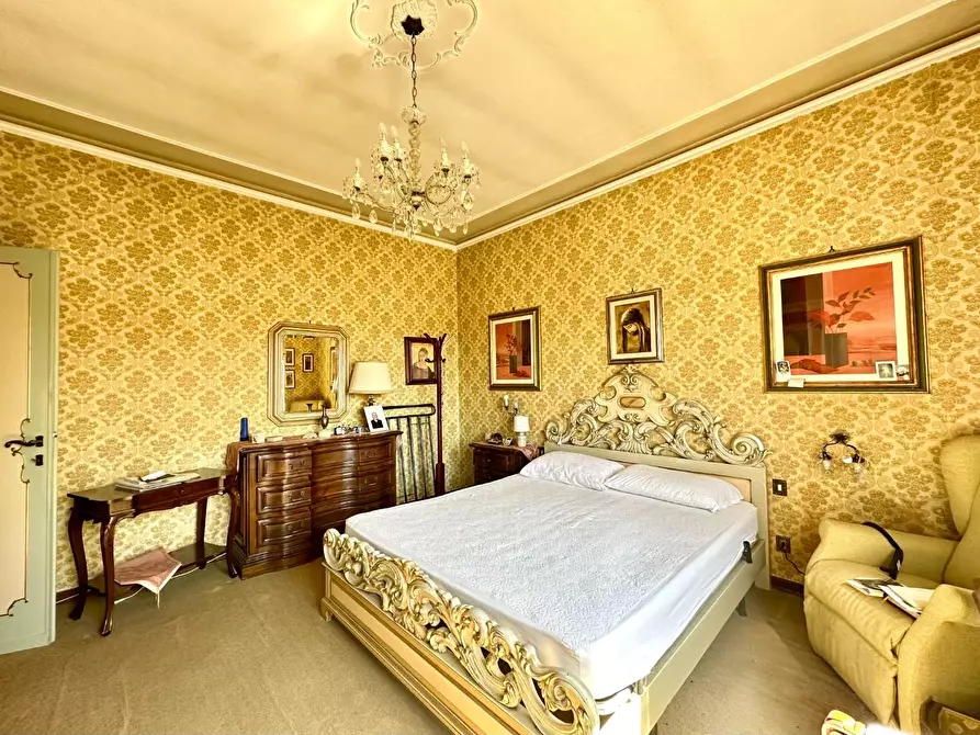 Immagine 16 di Villetta a schiera in vendita  a Lucca