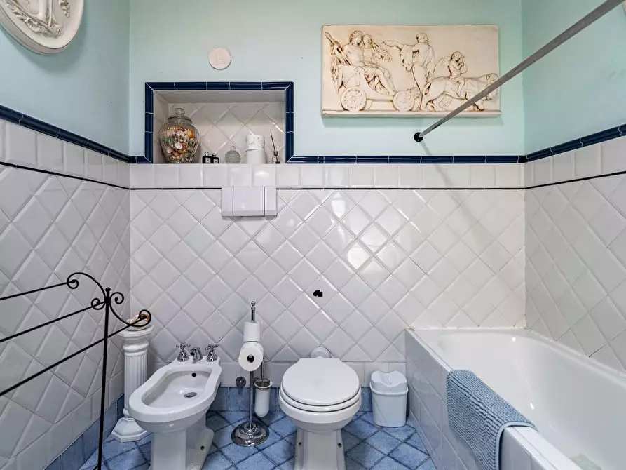 Immagine 38 di Terratetto in vendita  a Lastra A Signa