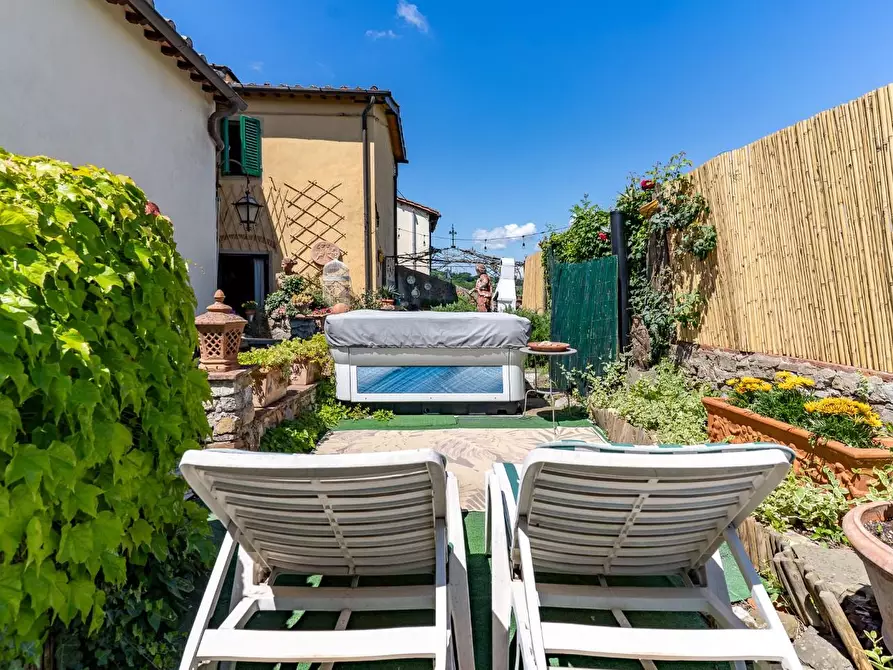 Immagine 13 di Terratetto in vendita  a Lastra A Signa