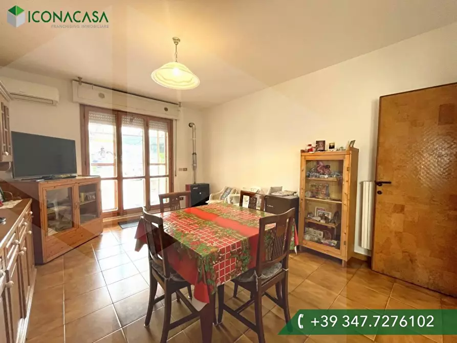 Immagine 4 di Appartamento in vendita  a Cascina