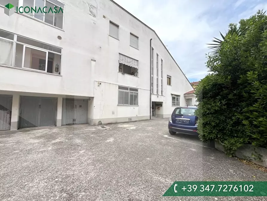 Immagine 21 di Appartamento in vendita  a Cascina