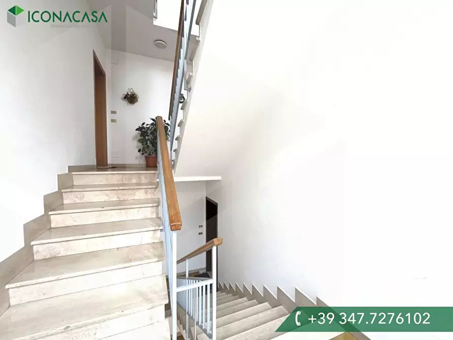 Immagine 26 di Appartamento in vendita  a Cascina