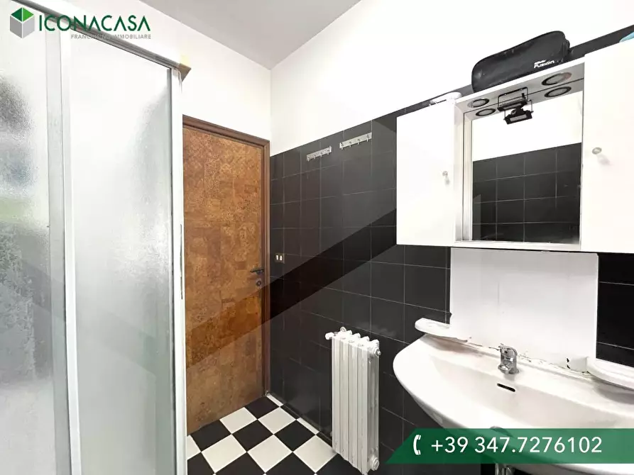 Immagine 8 di Appartamento in vendita  a Cascina