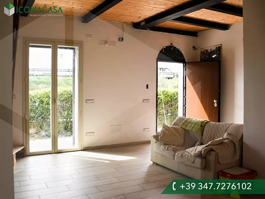 Immagine 1 di Casa bifamiliare in vendita  a Vicopisano