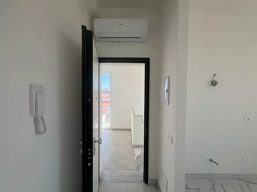 Immagine 21 di Appartamento in vendita  a Rosignano Marittimo