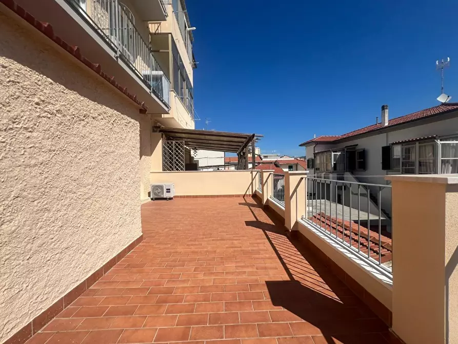 Immagine 4 di Appartamento in vendita  a Rosignano Marittimo