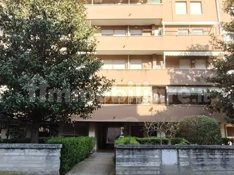 Immagine 18 di Appartamento in vendita  a Pisa