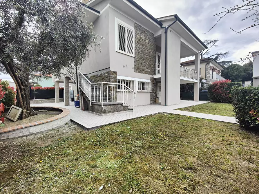 Immagine 1 di Terratetto in vendita  a Fucecchio