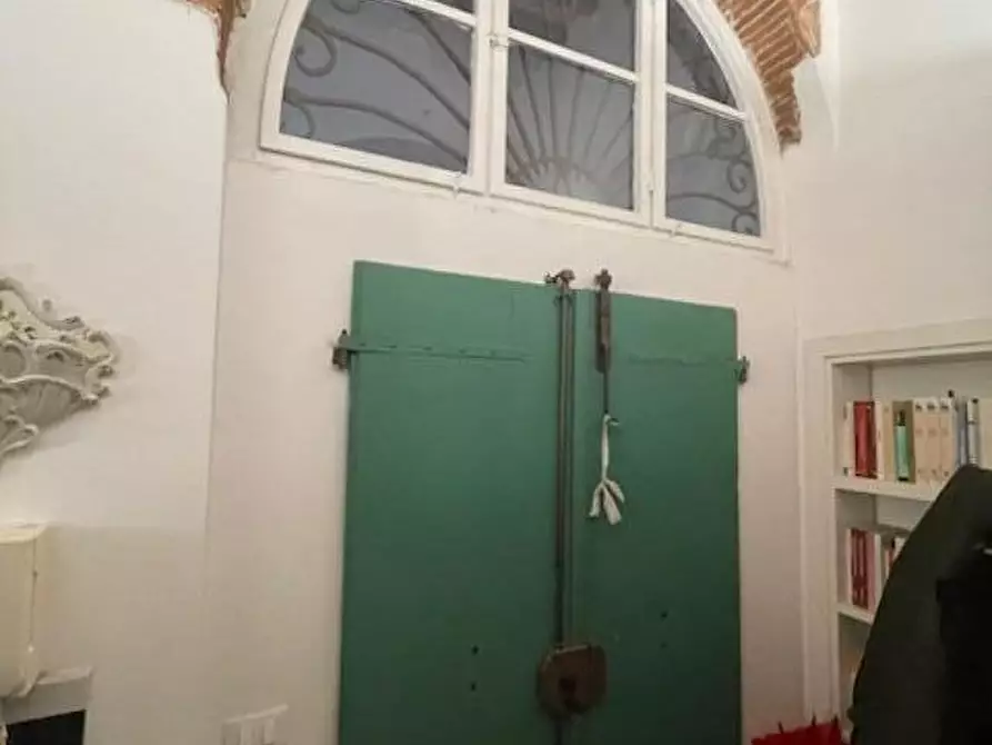 Immagine 21 di Appartamento in vendita  a Pisa