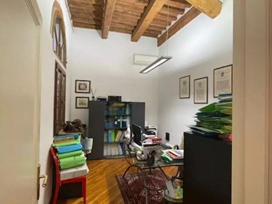 Immagine 12 di Appartamento in vendita  a Pisa