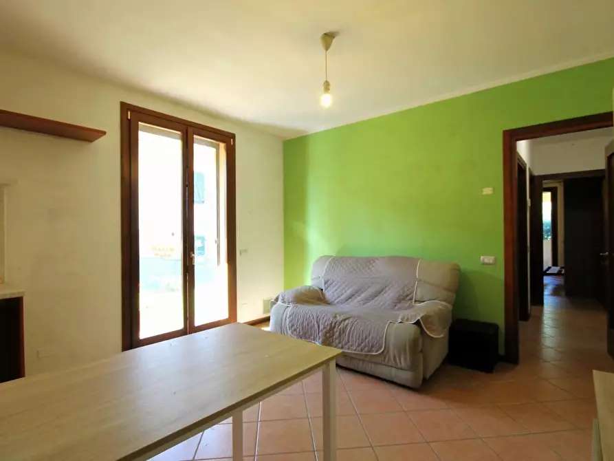 Immagine 3 di Appartamento in vendita  a Lucca