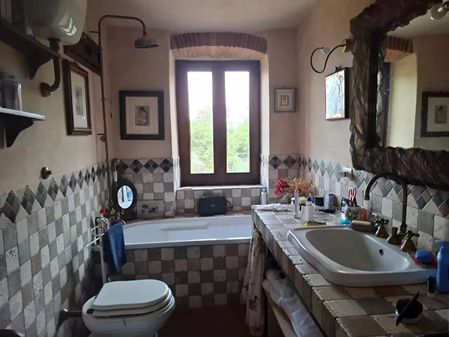 Immagine 26 di Rustico / casale in vendita  a Manciano