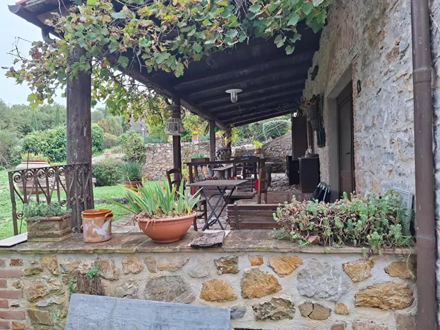 Immagine 2 di Rustico / casale in vendita  a Manciano