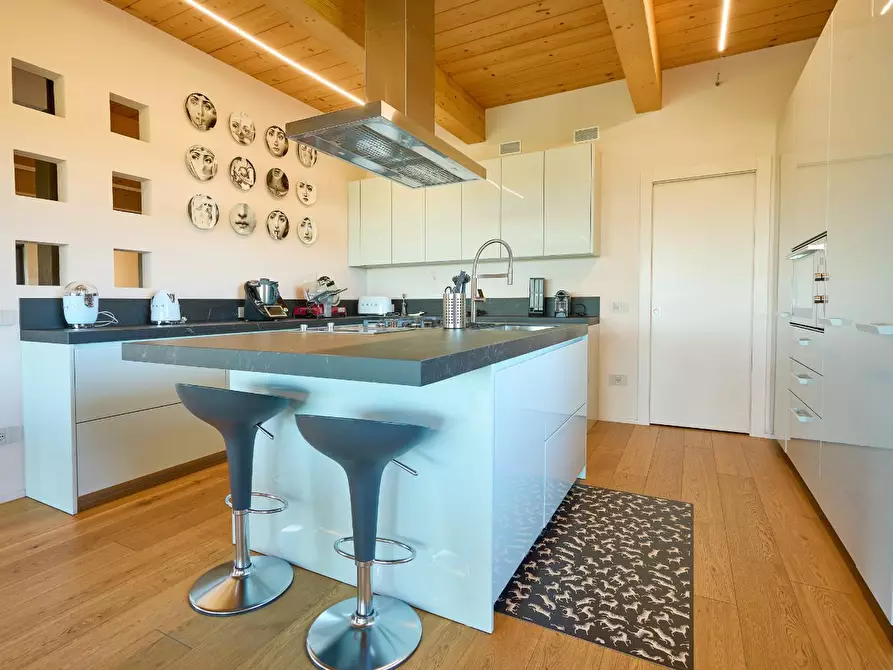 Immagine 4 di Villa in vendita  a Santa Croce Sull'arno