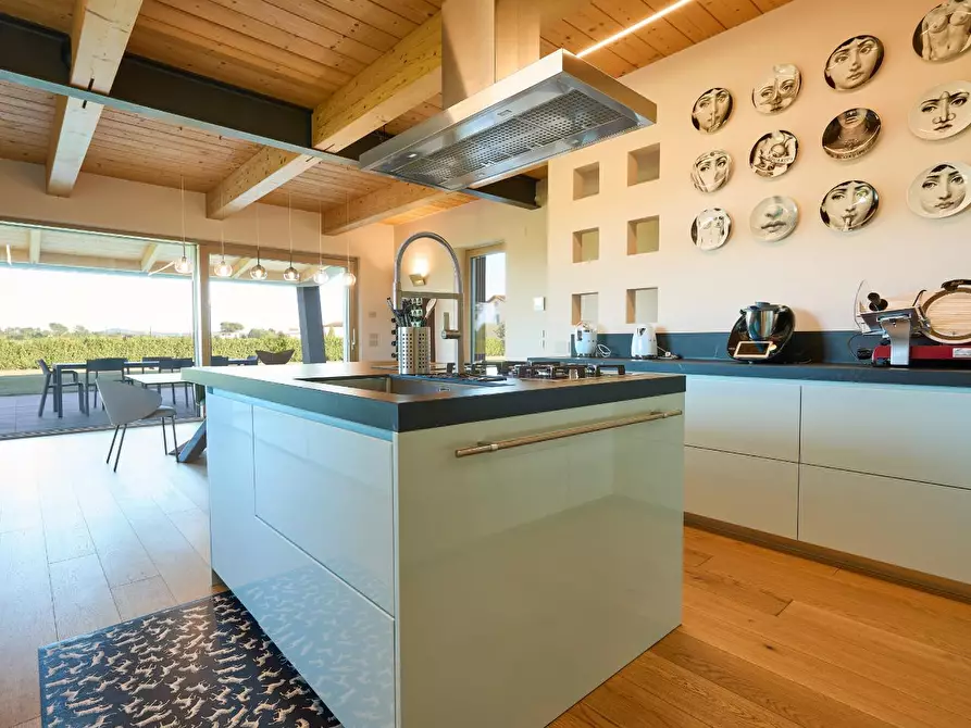 Immagine 5 di Villa in vendita  a Santa Croce Sull'arno