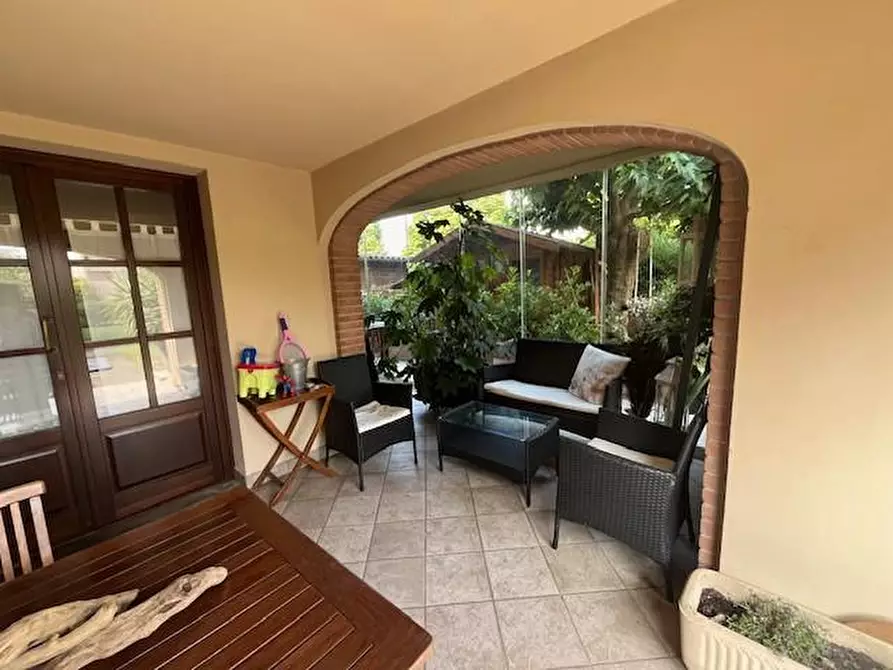 Immagine 3 di Villetta a schiera in vendita  a Pontedera