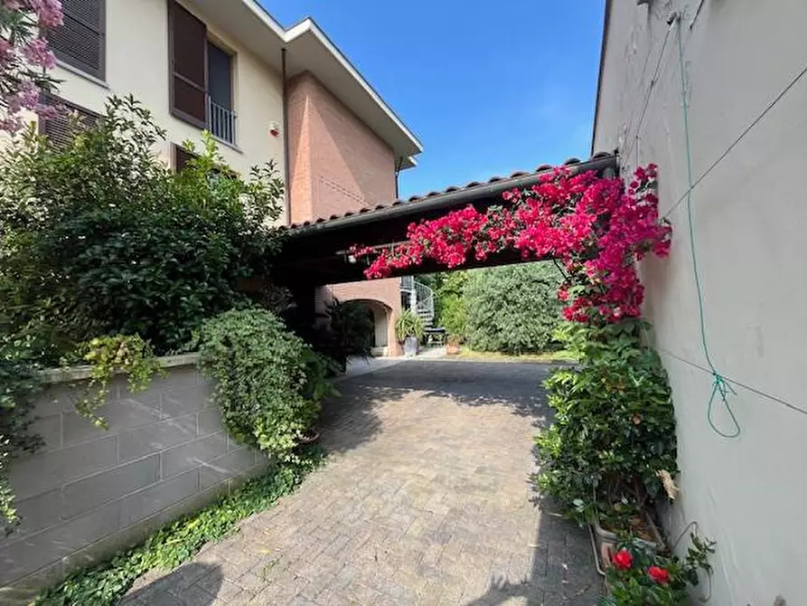 Immagine 38 di Villetta a schiera in vendita  a Pontedera