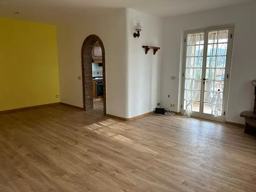 Immagine 2 di Villetta a schiera in vendita  a Casale Marittimo