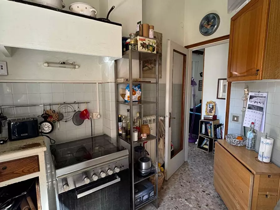 Immagine 9 di Appartamento in vendita  a Pisa