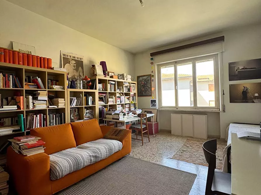 Immagine 16 di Appartamento in vendita  a Pisa