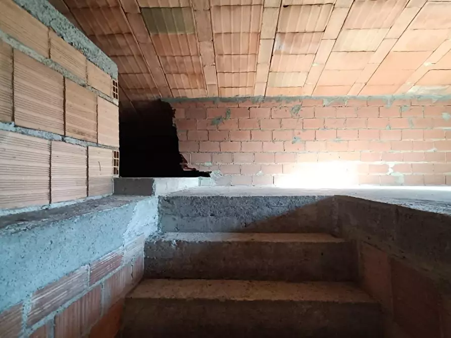 Immagine 11 di Villa in vendita  a Vecchiano