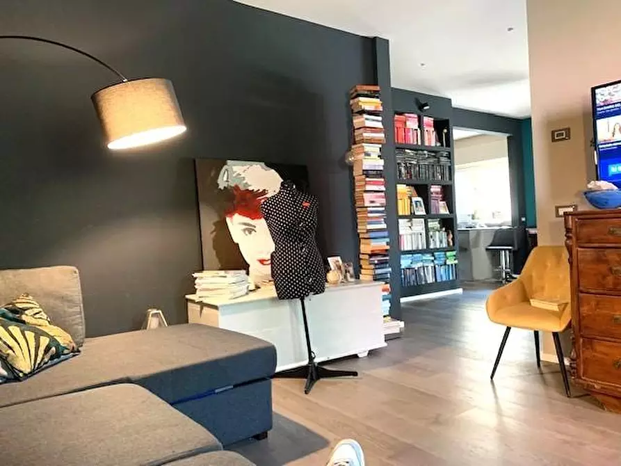 Immagine 18 di Appartamento in vendita  a Montecatini Terme