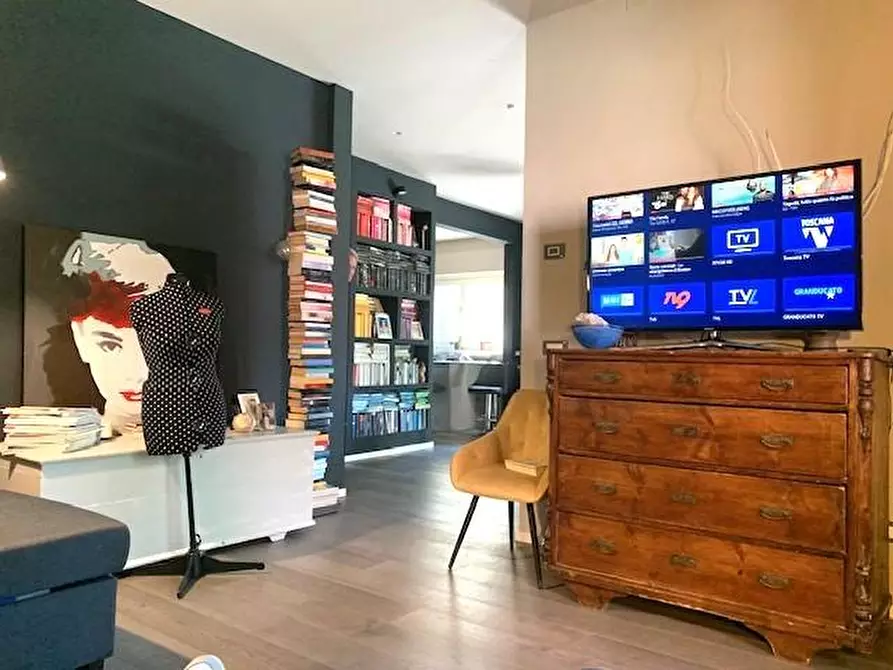 Immagine 17 di Appartamento in vendita  a Montecatini Terme