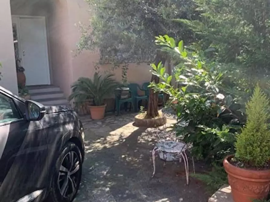 Immagine 13 di Appartamento in vendita  a Montecatini Terme