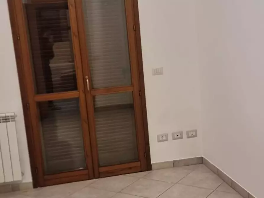 Immagine 12 di Appartamento in vendita  a Santa Maria A Monte