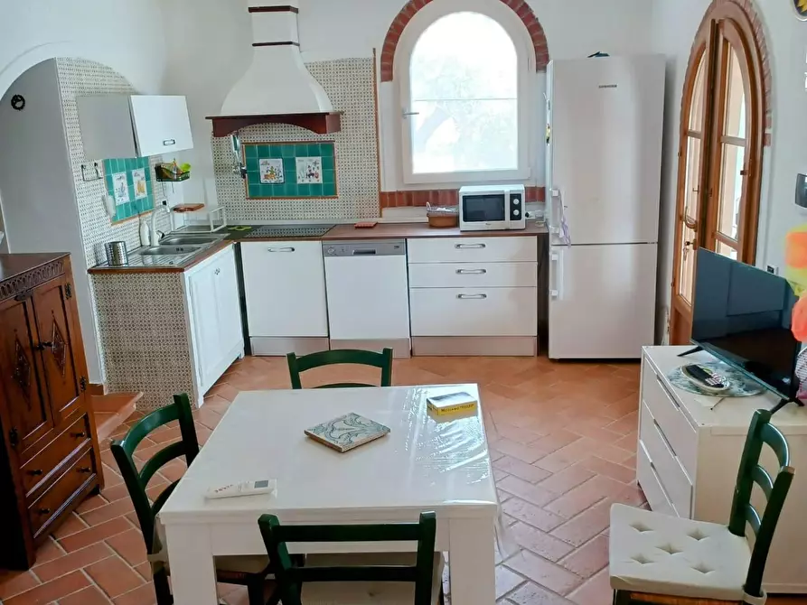 Immagine 6 di Villa in vendita  a Camaiore