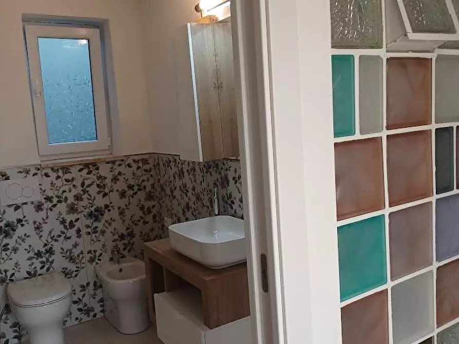 Immagine 13 di Villa in vendita  a Camaiore