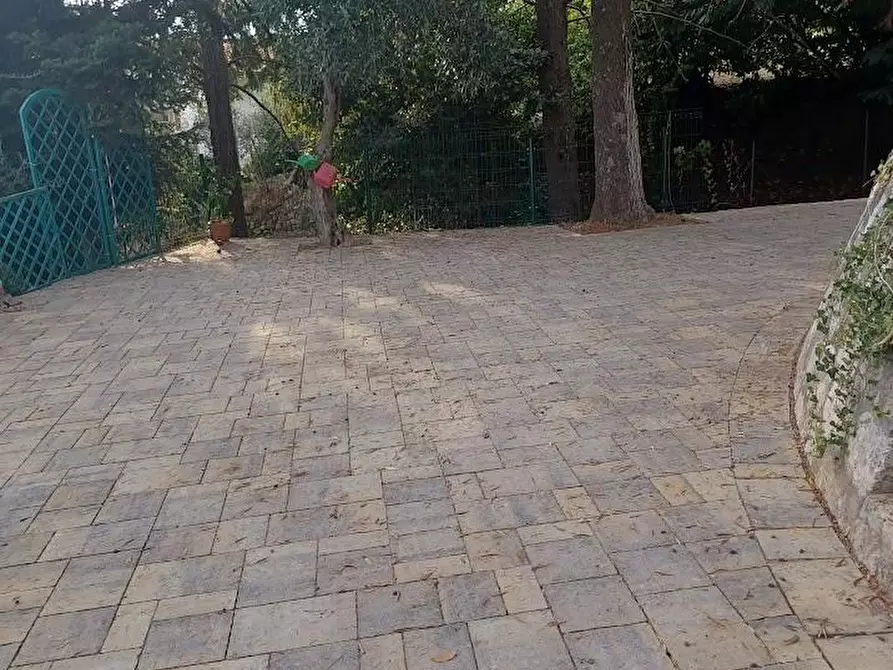 Immagine 41 di Villa in vendita  a Camaiore