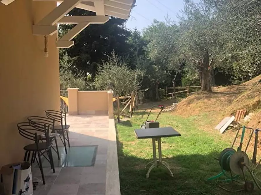 Immagine 42 di Villa in vendita  a Camaiore