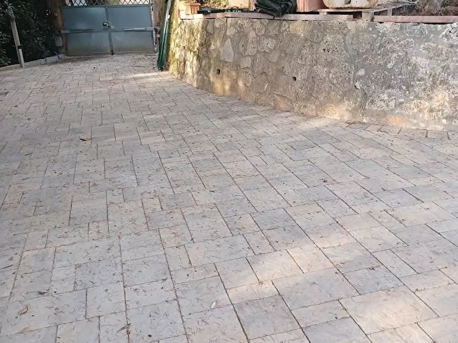 Immagine 39 di Villa in vendita  a Camaiore