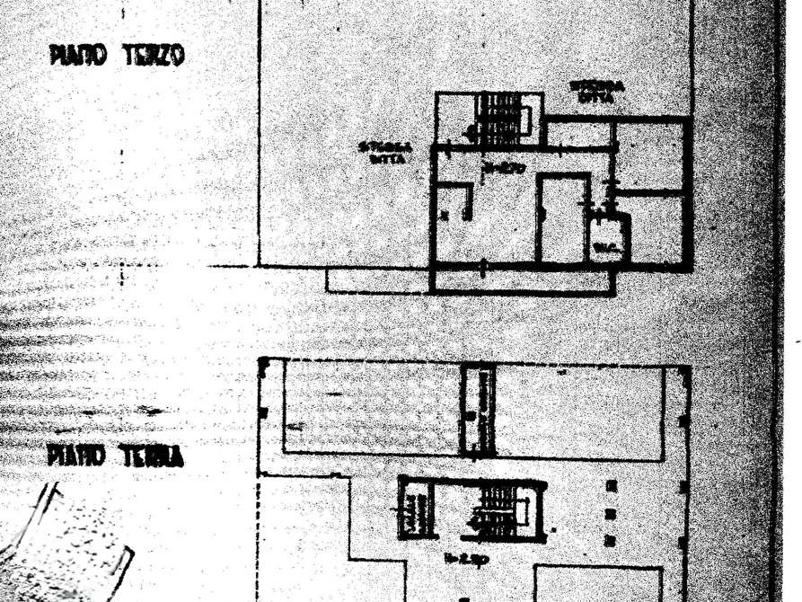 Immagine 10 di Appartamento in vendita  a Carrara