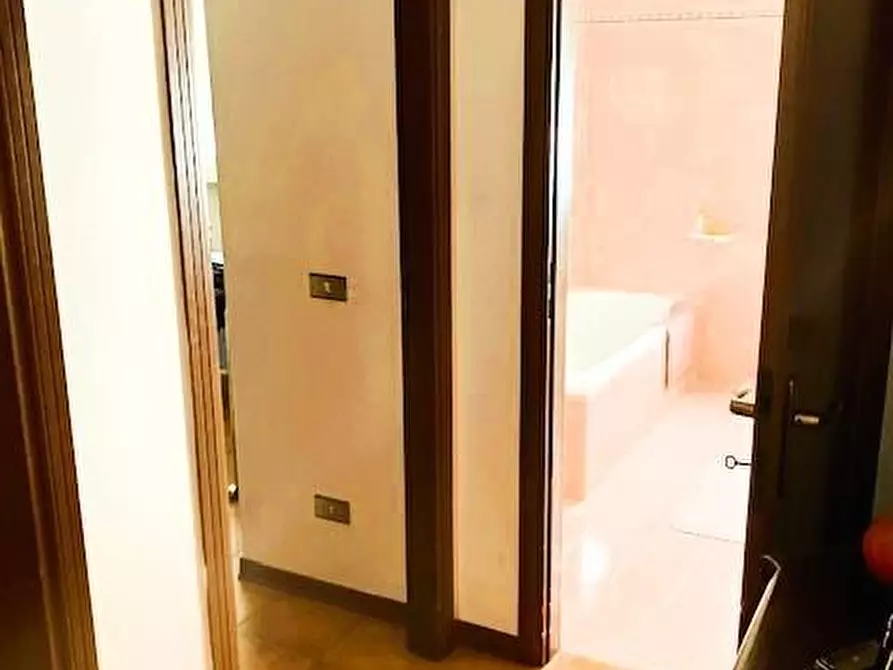 Immagine 8 di Appartamento in vendita  a Carrara