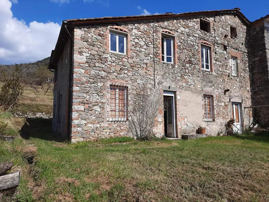 casa indipendente in vendita a Borgo a Mozzano