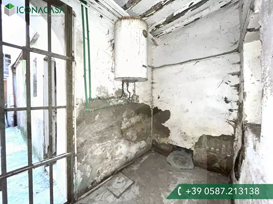 Immagine 6 di Negozio in vendita  a Castelfranco Di Sotto