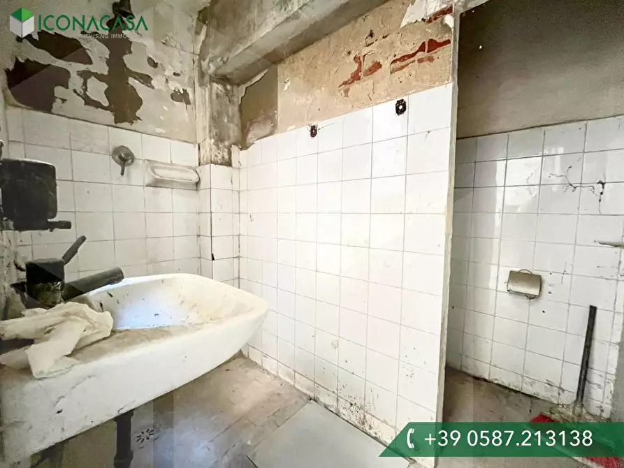 Immagine 8 di Negozio in vendita  a Castelfranco Di Sotto