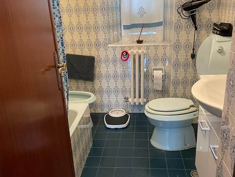 Immagine 9 di Casa semindipendente in vendita  a Carrara