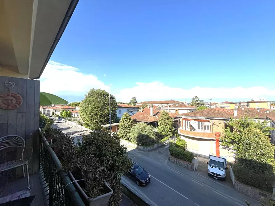 Immagine 17 di Appartamento in vendita  a Pontedera