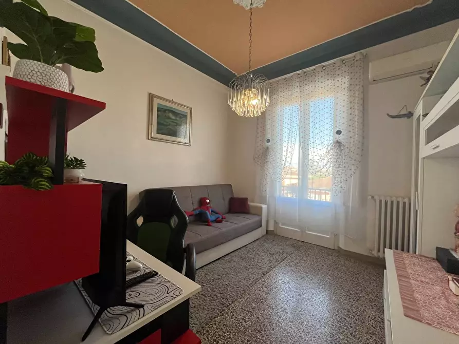 Immagine 4 di Appartamento in vendita  a Pontedera