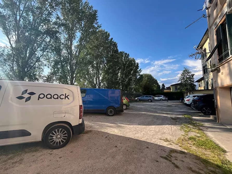 Immagine 22 di Appartamento in vendita  a Pontedera