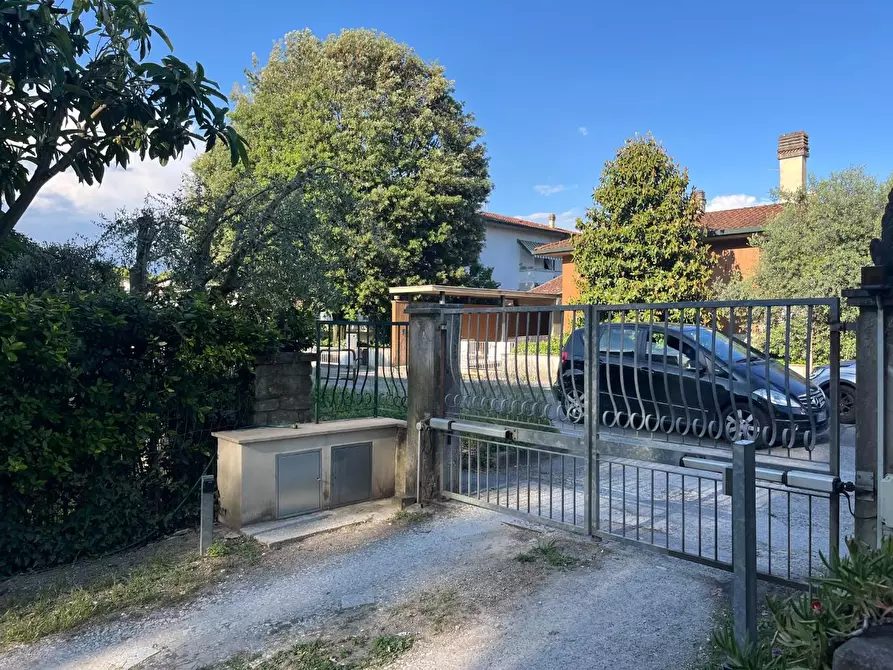 Immagine 20 di Appartamento in vendita  a Pontedera