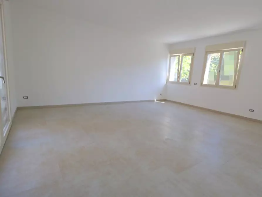 Immagine 3 di Appartamento in vendita  a Cascina
