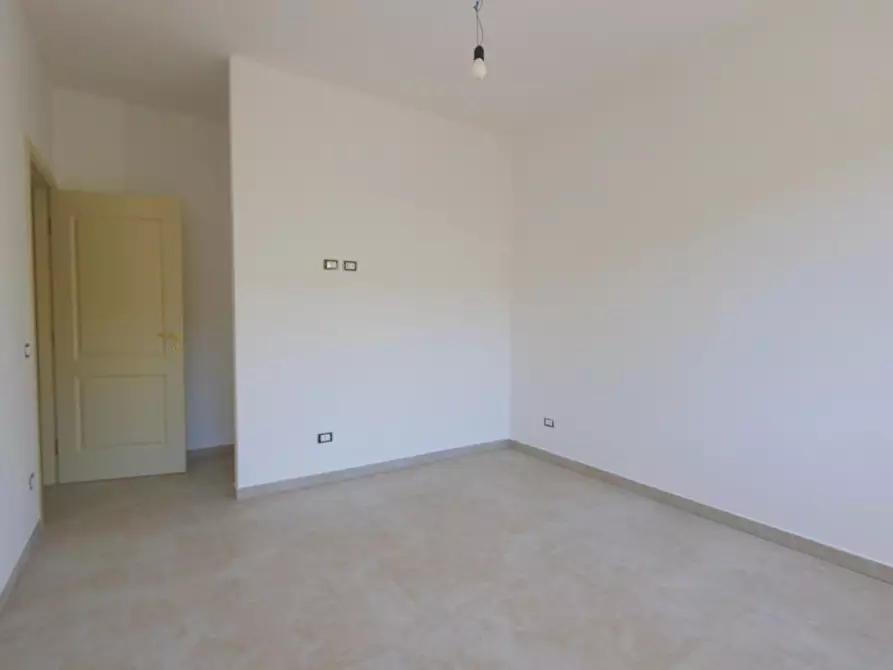 Immagine 18 di Appartamento in vendita  a Cascina