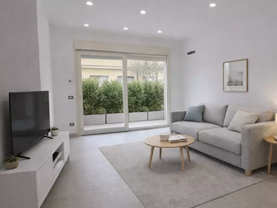 Immagine 3 di Appartamento in vendita  a Cascina