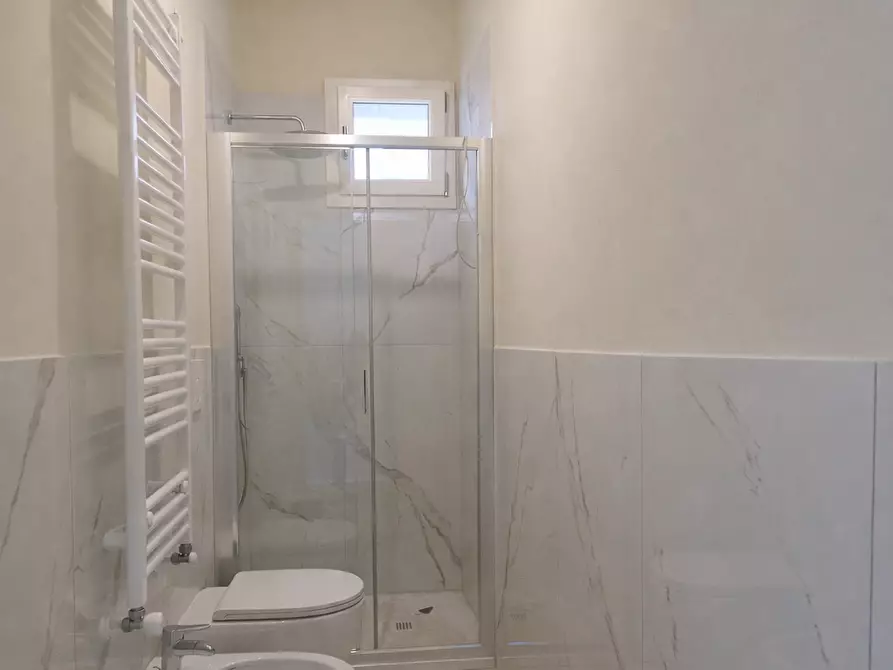 Immagine 8 di Appartamento in vendita  a Cascina