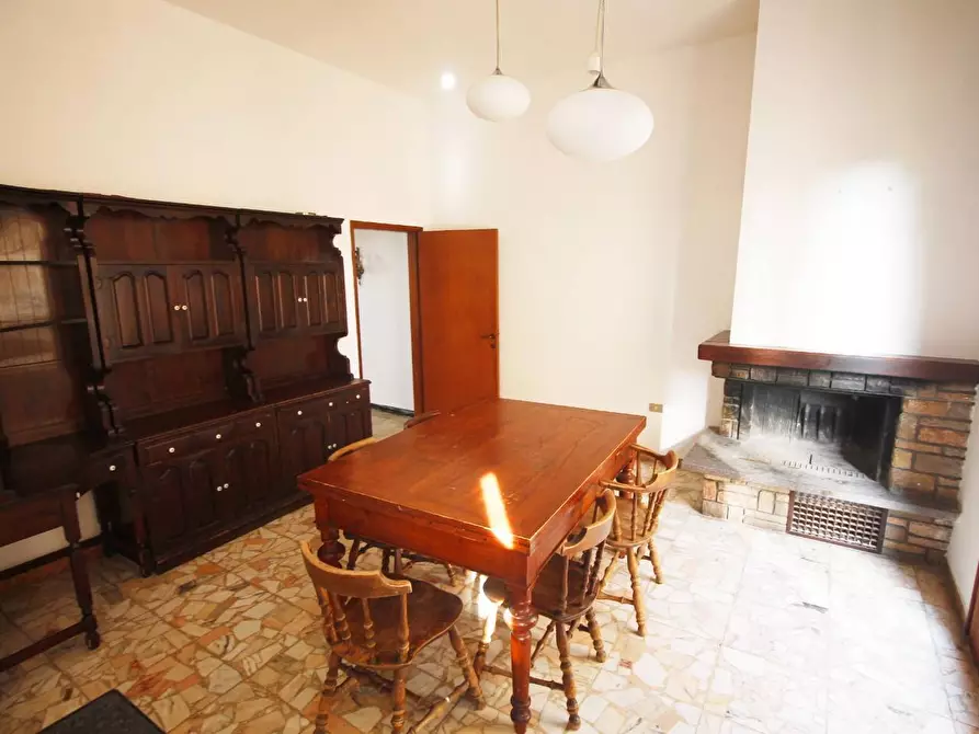 Immagine 9 di Villa in vendita  a Vinci